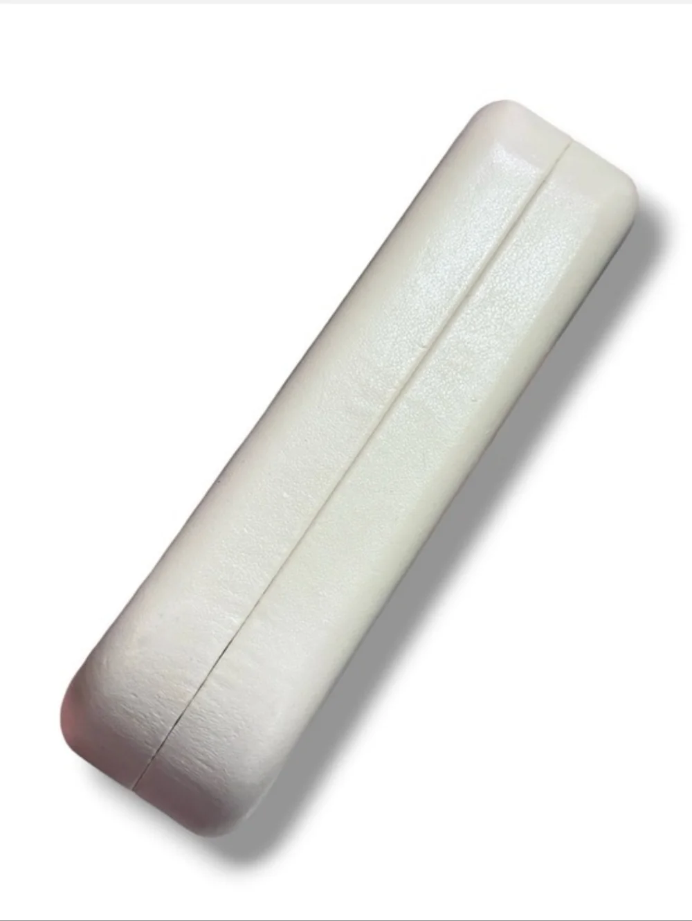 Marc Jacobs White Sunglasses Case with Matching Cleaning Cloth